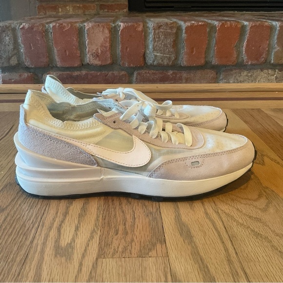 NWOT Nike Waffle One sneakers in sail/light soft pink - Picture 6 of 10